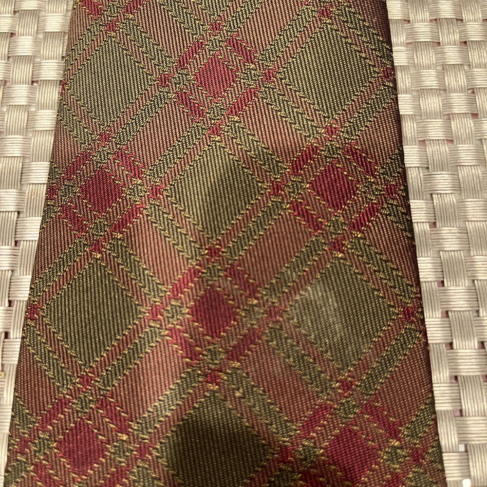 Hermes tie!